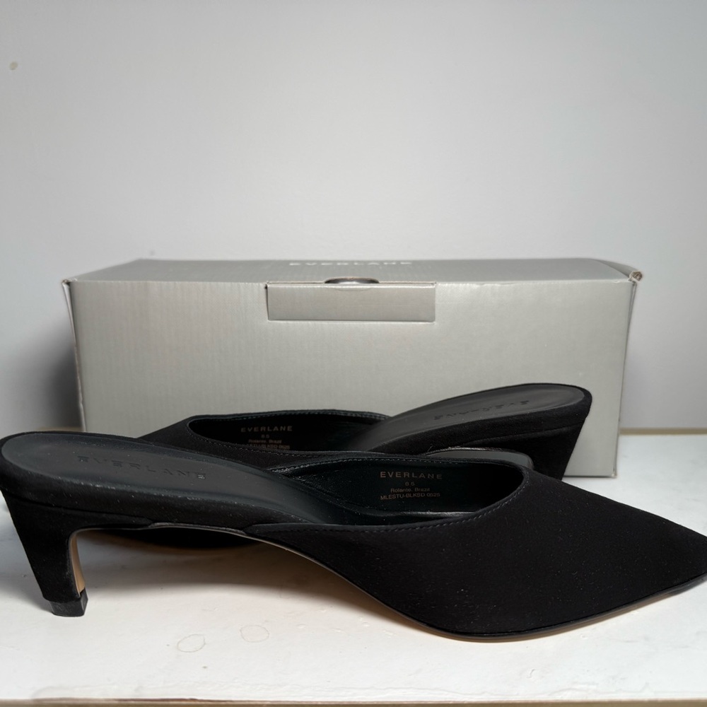 Everlane Black Suede Studio Kitten Heels - BNWT in box. - Picture 3 of 10